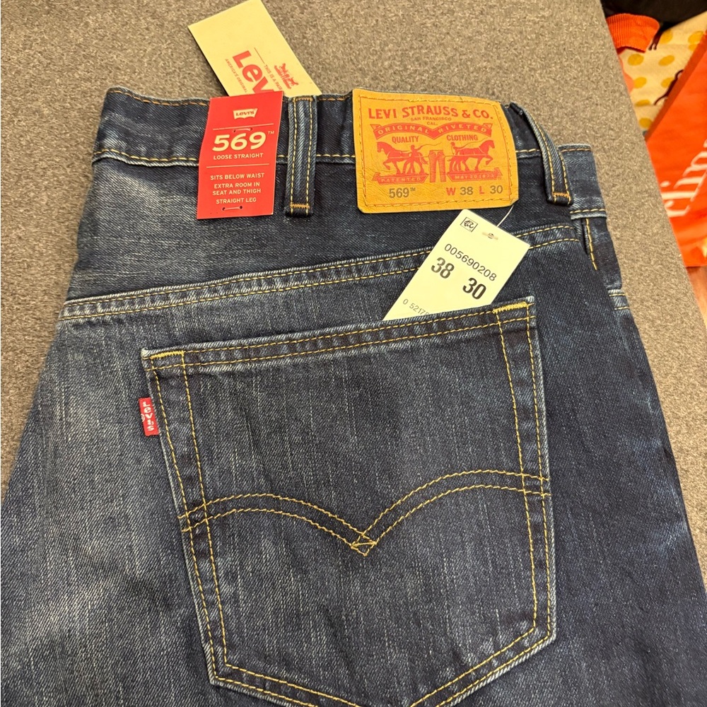 Levi's Relaxed Fit Dark Blue Jeans 38x30
